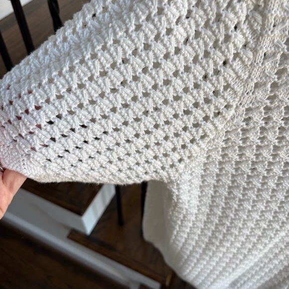 GAP White Crochet Crewneck Sweater - Picture 4 of 6